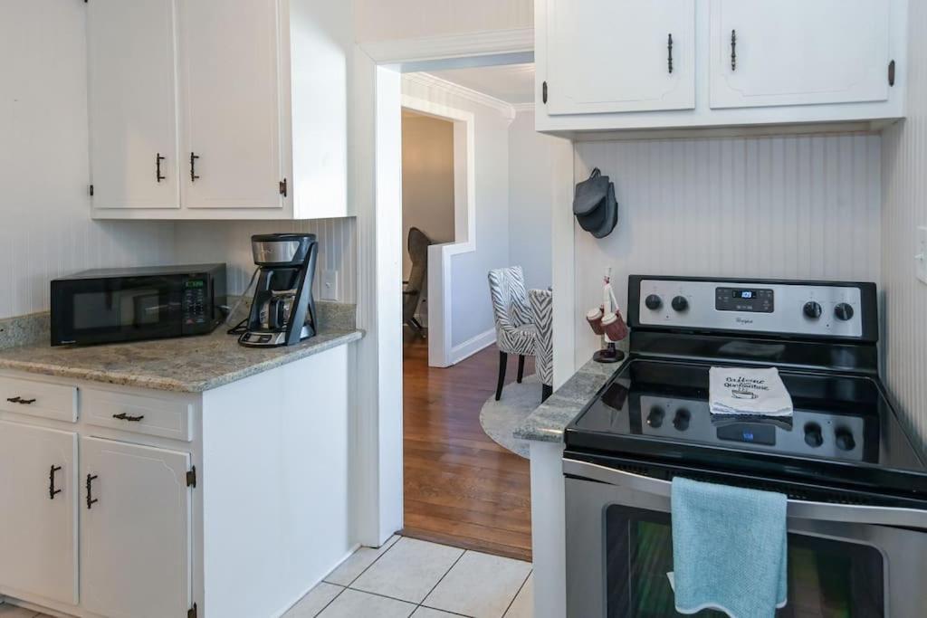Peaceful Home In Downtown Huntsville With Nice Back Patio! Екстериор снимка